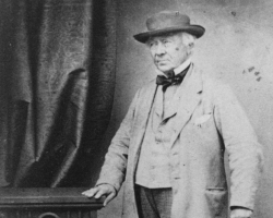 Le major Henry Beckett (1799-1870), à une date non précisée. Originaire de Grande-Bretagne, il s’installe à Sherbrooke entre 1815 et 1820, alors que le gouvernement anglais souhaite favoriser l’immigration britannique vers sa colonie.